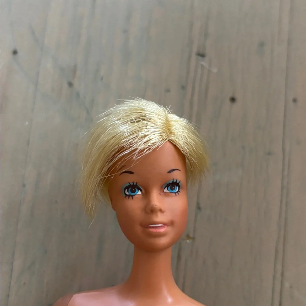 Malibu Twist ‘n Turn Barbie